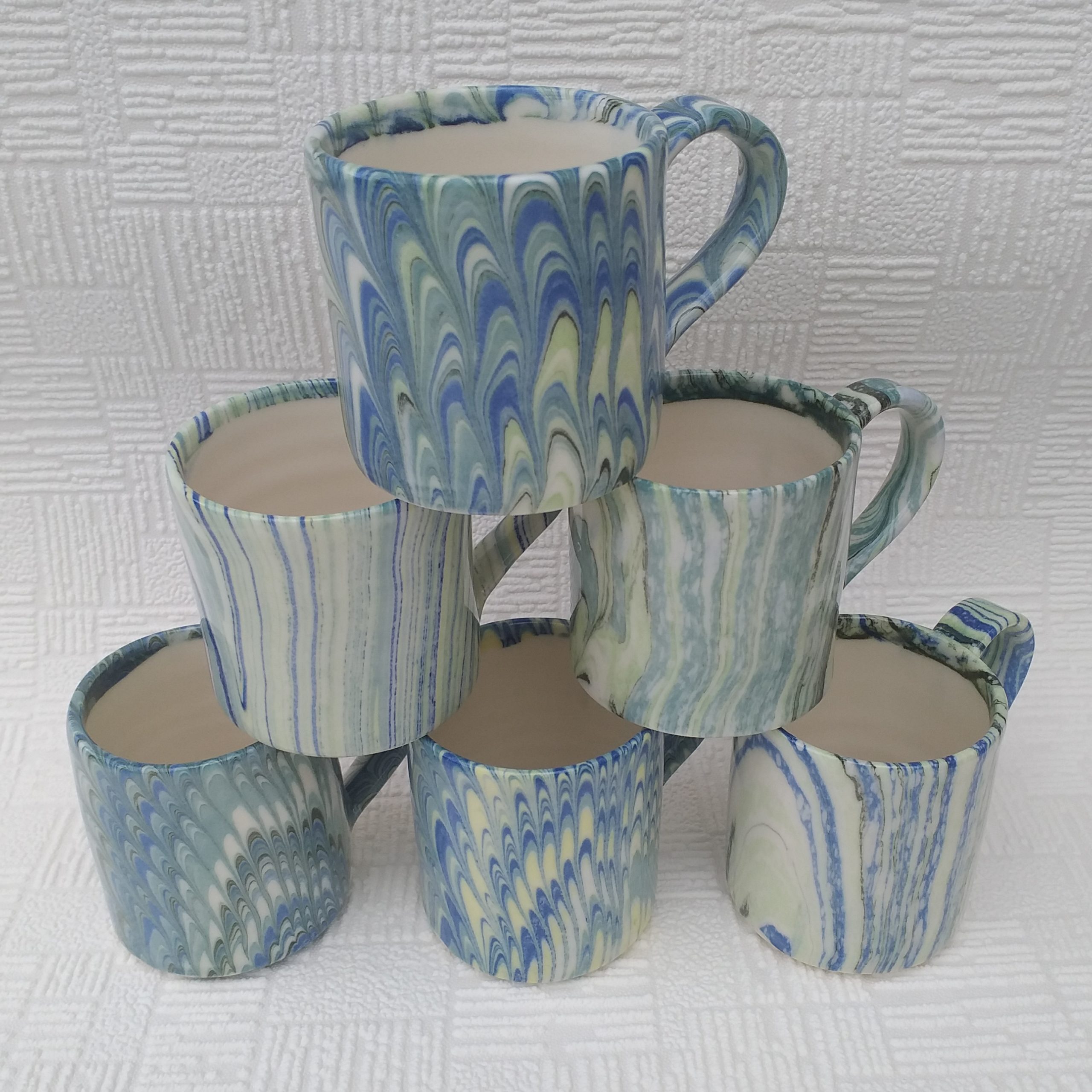 Marbled mugs (3)